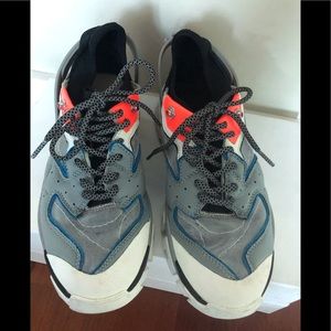 Calvin Klein 205 W39 NYC Shoes